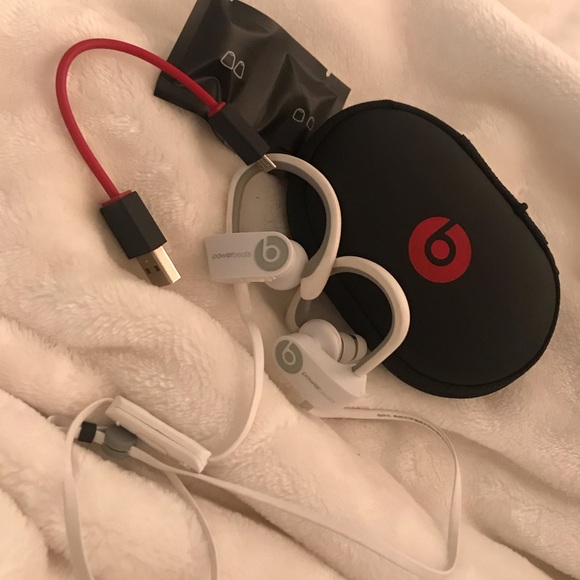 Accessories - Powerbeats2 wireless headphones Beats by Dre